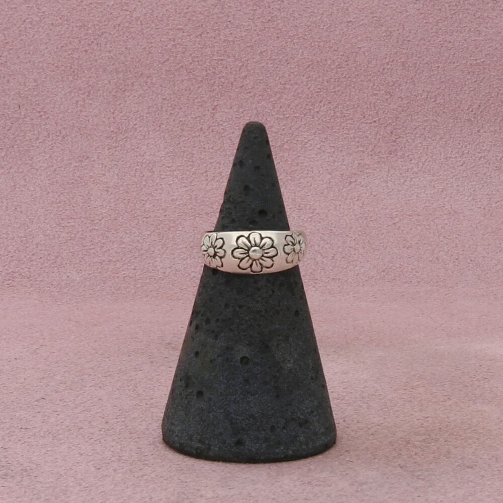 sterling silver floral band toe ring size 3